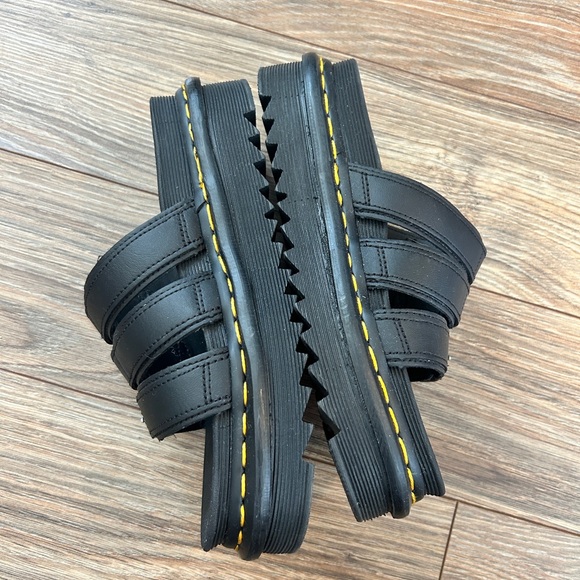 Doc Martens 3 Strap Buckle Sandals with Chunky Platform Sole size 5 - Picture 4 of 7